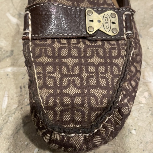 JOAN & DAVID CIRCA LOAFER - Picture 2 of 5